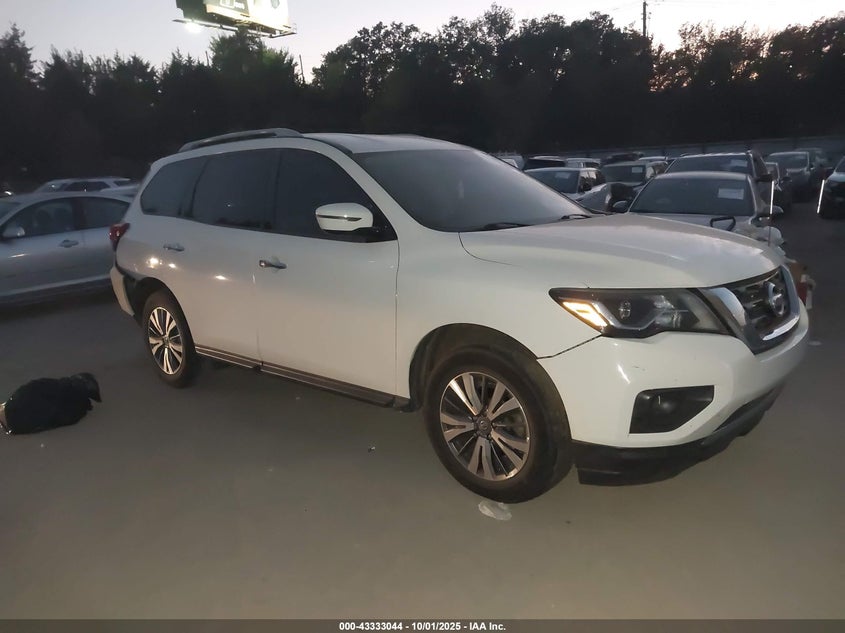 NISSAN PATHFINDER SV 4WD