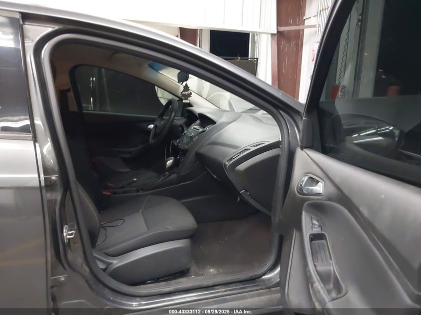 2017 FORD FOCUS SE - 1FADP3F2XHL300345