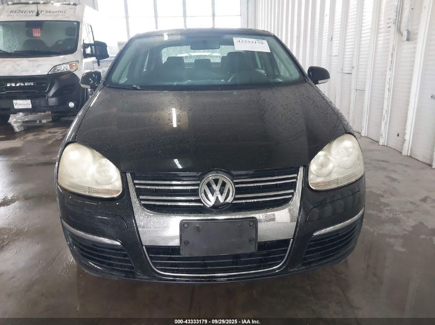 2010 Volkswagen Jetta S VIN: 3VWJZ7AJ0AM005950 Lot: 43333179