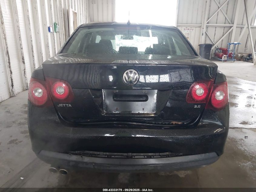 2010 Volkswagen Jetta S VIN: 3VWJZ7AJ0AM005950 Lot: 43333179