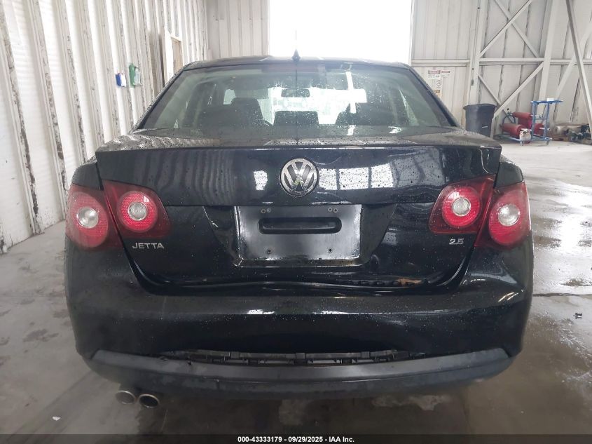 2010 Volkswagen Jetta S VIN: 3VWJZ7AJ0AM005950 Lot: 43333179