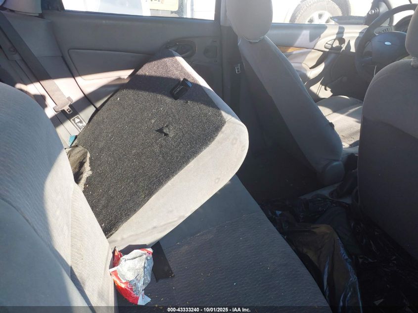 2000 Ford Focus Lx VIN: 1FAFP33P0YW205476 Lot: 43333240