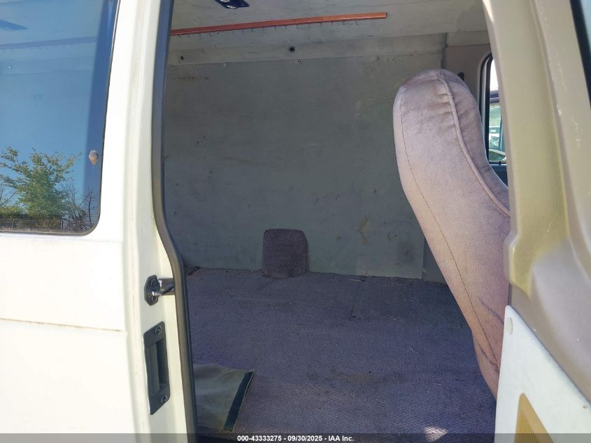 2000 Ford E-150 Recreational VIN: 1FDRE14W2YHA56723 Lot: 43333275