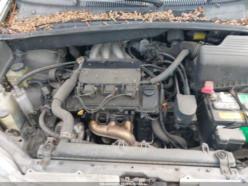 2000 Toyota Sienna Le VIN: 4T3ZF13C2YU214772 Lot: 43333309