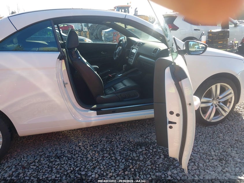 2014 VOLKSWAGEN EOS EXECUTIVE WVWFW8AH3EV000404