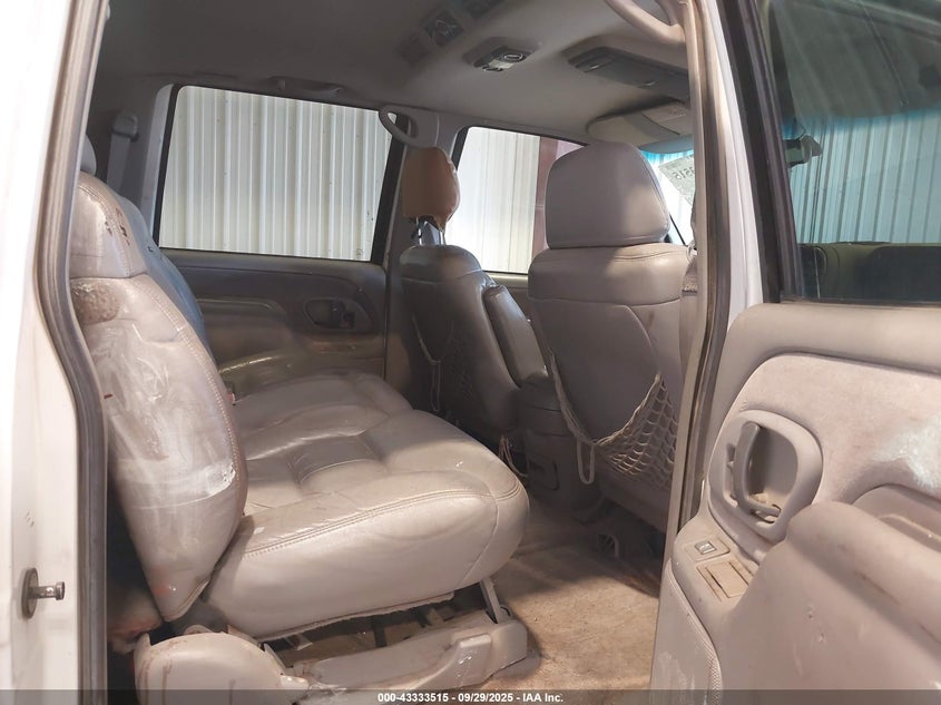 1999 Chevrolet Suburban 1500 Lt VIN: 1GNFK16R3XJ381421 Lot: 43333515