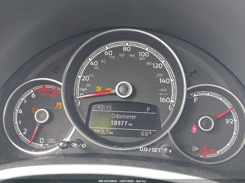 2018 Volkswagen Beetle 2.0T Coast/2.0T S/2.0T Se VIN: 3VW5DAAT2JM502786 Lot: 43333635