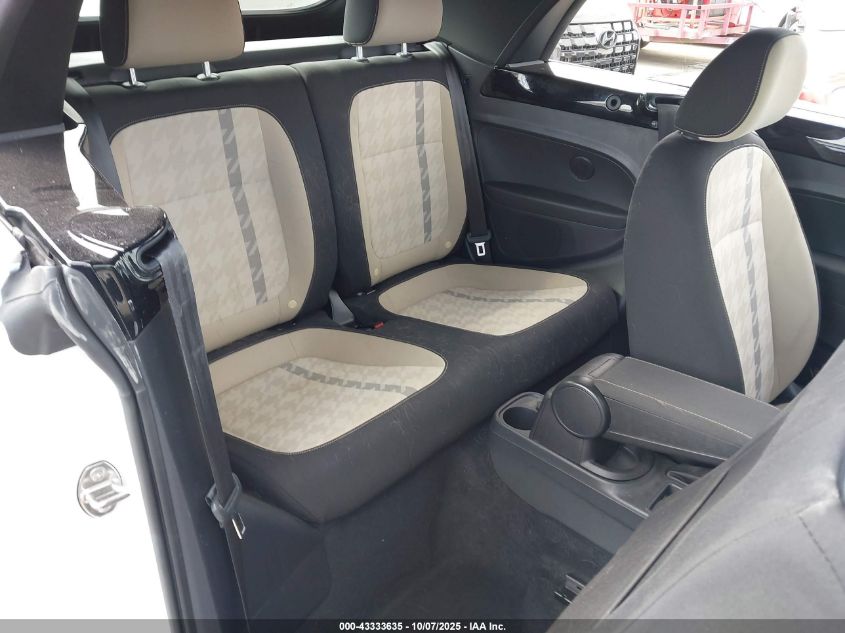 2018 Volkswagen Beetle 2.0T Coast/2.0T S/2.0T Se VIN: 3VW5DAAT2JM502786 Lot: 43333635