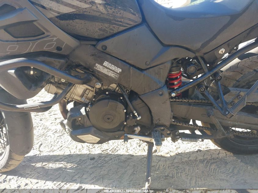 2018 Suzuki Dl1000 A/X VIN: JS1VU51A9J2100869 Lot: 43333663