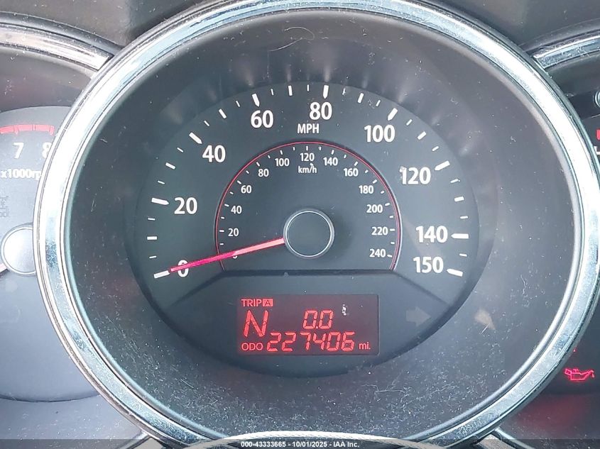 2011 Kia Sorento Lx VIN: 5XYKT4A16BG105864 Lot: 43333665