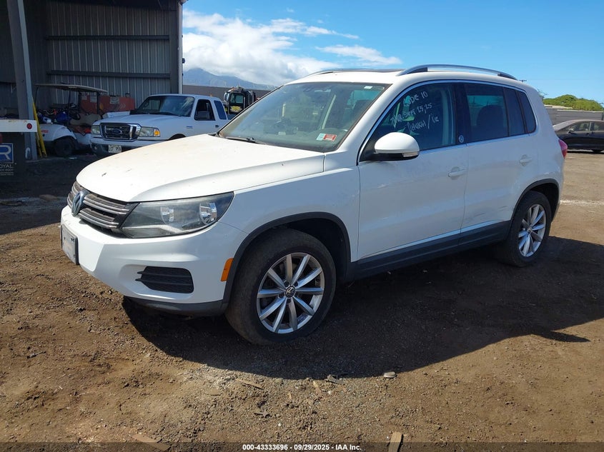 WVGRV7AX8HK002829 2017 VOLKSWAGEN TIGUAN photo no. 2