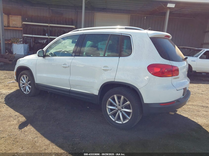 WVGRV7AX8HK002829 2017 VOLKSWAGEN TIGUAN photo no. 3