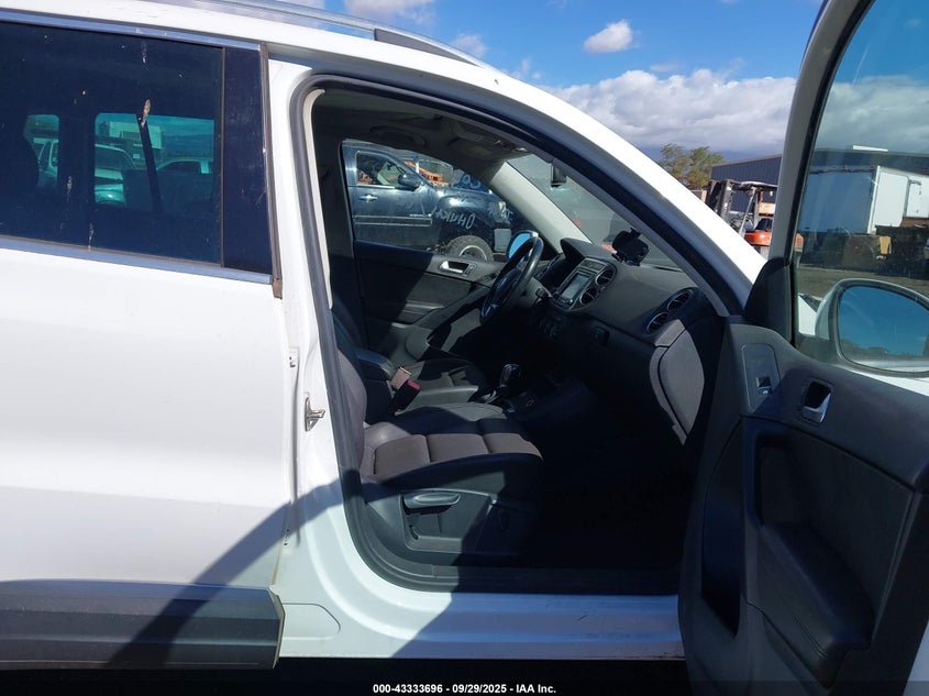 WVGRV7AX8HK002829 2017 VOLKSWAGEN TIGUAN photo no. 5