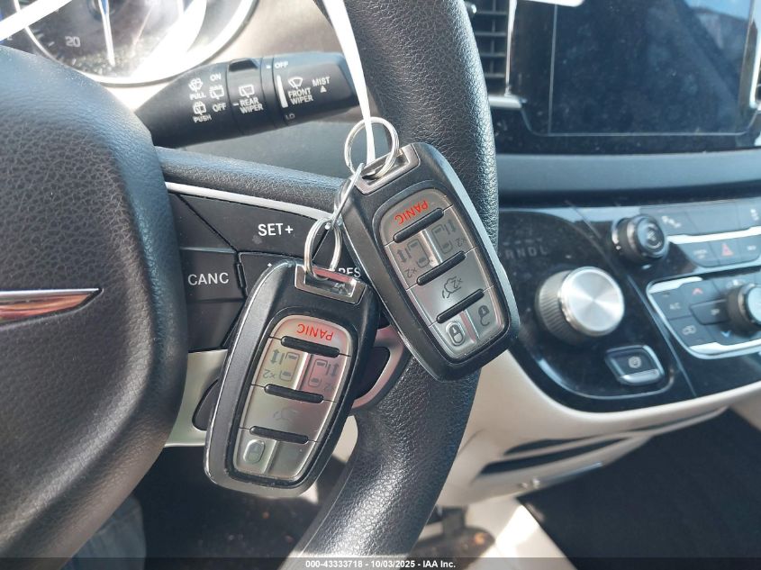 2017 Chrysler Pacifica Touring VIN: 2C4RC1DG3HR653905 Lot: 43333718