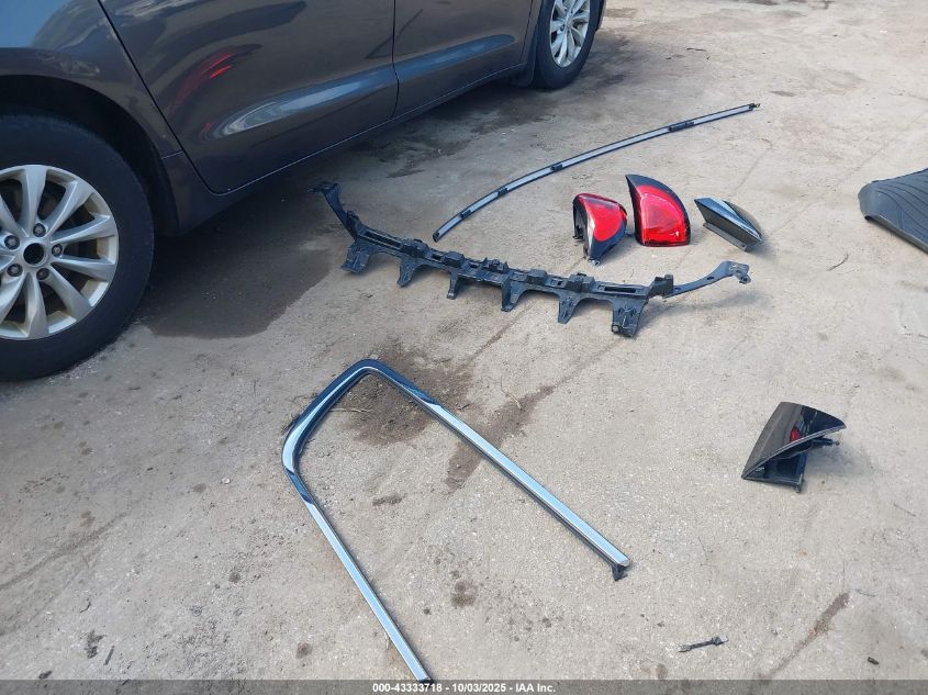 2017 Chrysler Pacifica Touring VIN: 2C4RC1DG3HR653905 Lot: 43333718