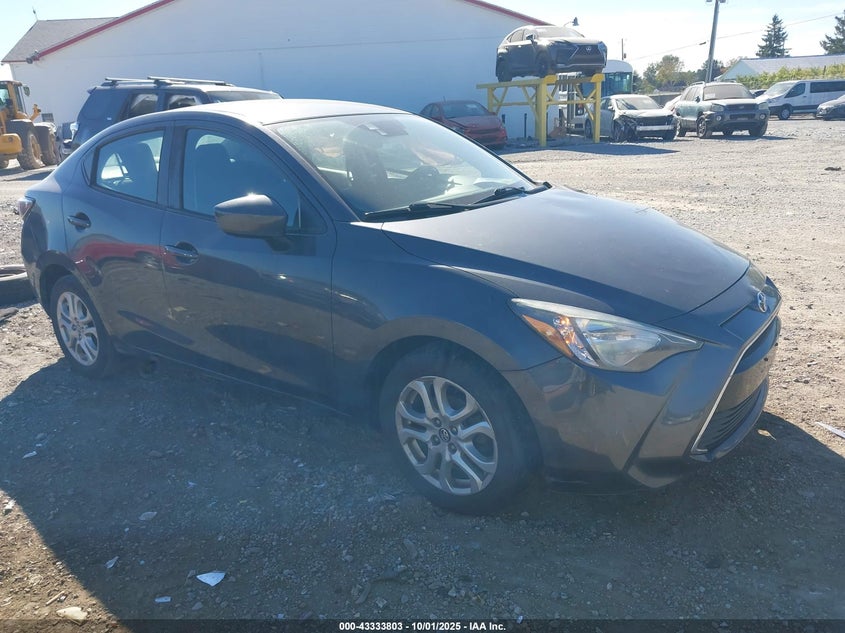3MYDLBYV1HY153252 2017 Toyota Yaris Ia auction photo 1