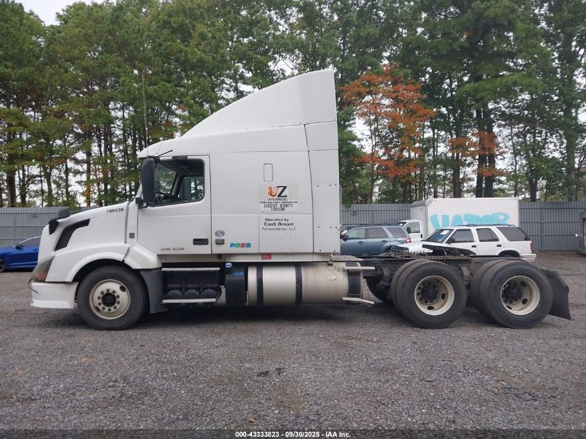 2015 Volvo Vn Vnl VIN: 4V4NC9EHXFN924607 Lot: 43333823