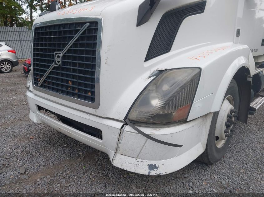 2015 Volvo Vn Vnl VIN: 4V4NC9EHXFN924607 Lot: 43333823