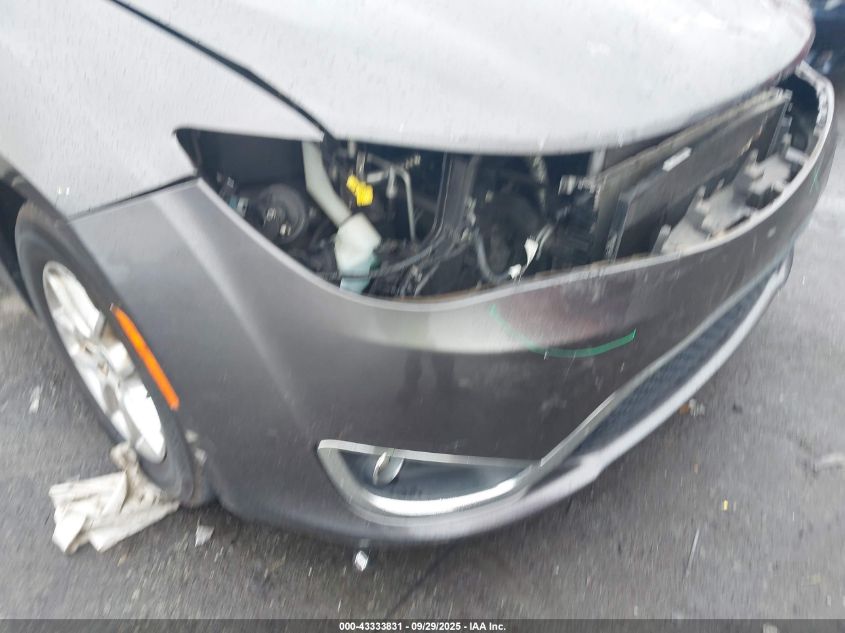 2020 Chrysler Pacifica Touring L VIN: 2C4RC1BG2LR140592 Lot: 43333831