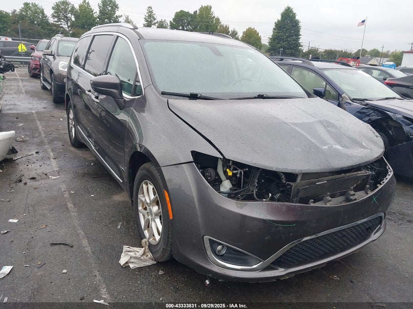 2020 CHRYSLER PACIFICA TOURING L - 2C4RC1BG2LR140592