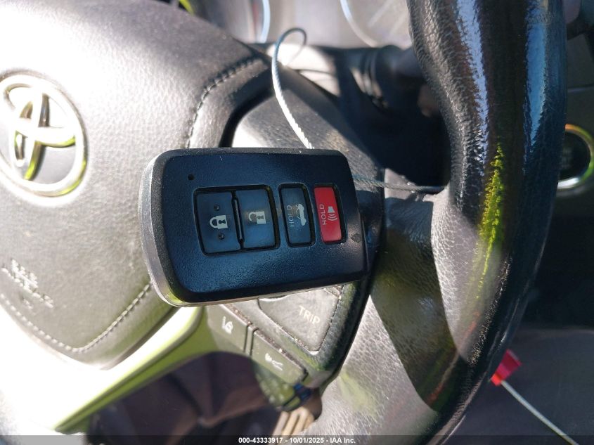 2017 Toyota Corolla Se VIN: 2T1BURHE4HC889324 Lot: 43333917