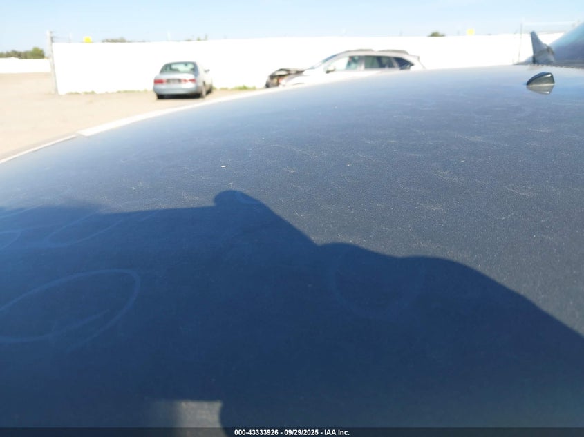 2001 Ford Expedition Xlt VIN: 1FMPU16L01LA56199 Lot: 43333926