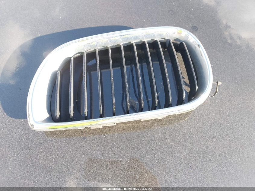 2003 BMW 325I VIN: WBAEV33443PD58012 Lot: 43333933