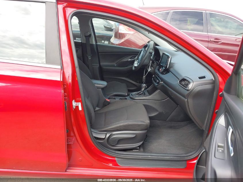 2018 HYUNDAI ELANTRA GT - KMHH35LE9JU062775