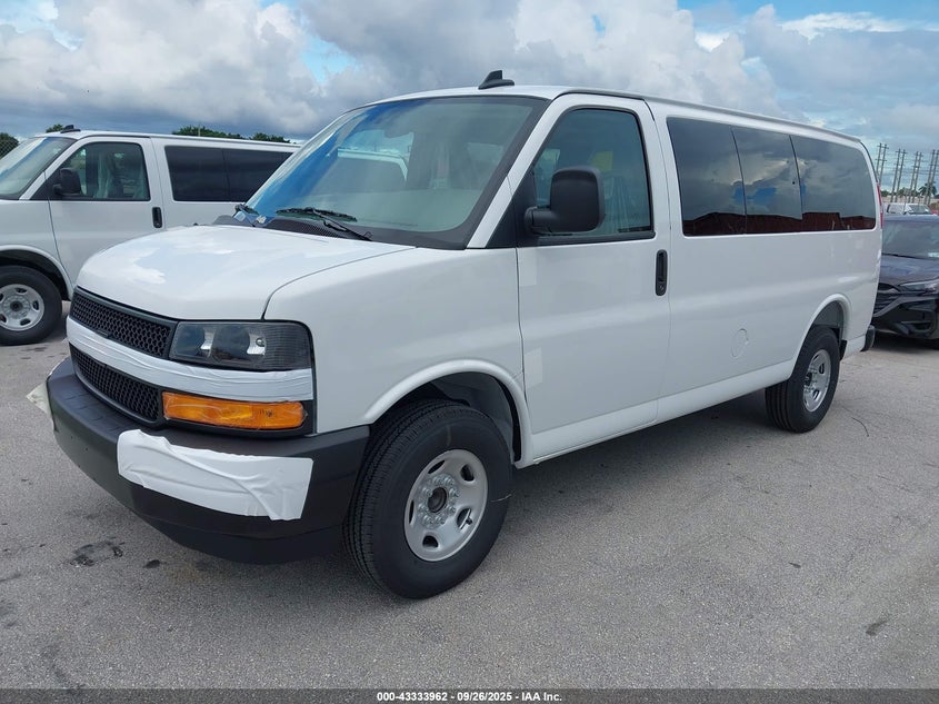 Vin: 1gawgefp6s1264322, lot: 43828671, chevrolet express passenger rwd 2500 regular wheelbase ls 20252