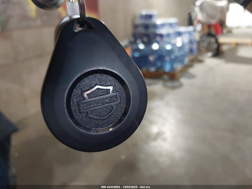 2023 HARLEY-DAVIDSON FLFBSANV 1HD1BBK14PB066399