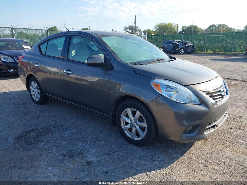 2014 NISSAN VERSA 1.6 SV - 3N1CN7AP2EL801349