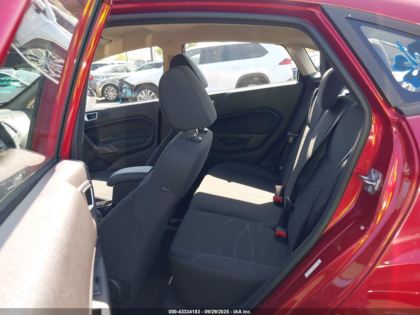 2015 FORD FIESTA SE 3FADP4BJ7FM213601