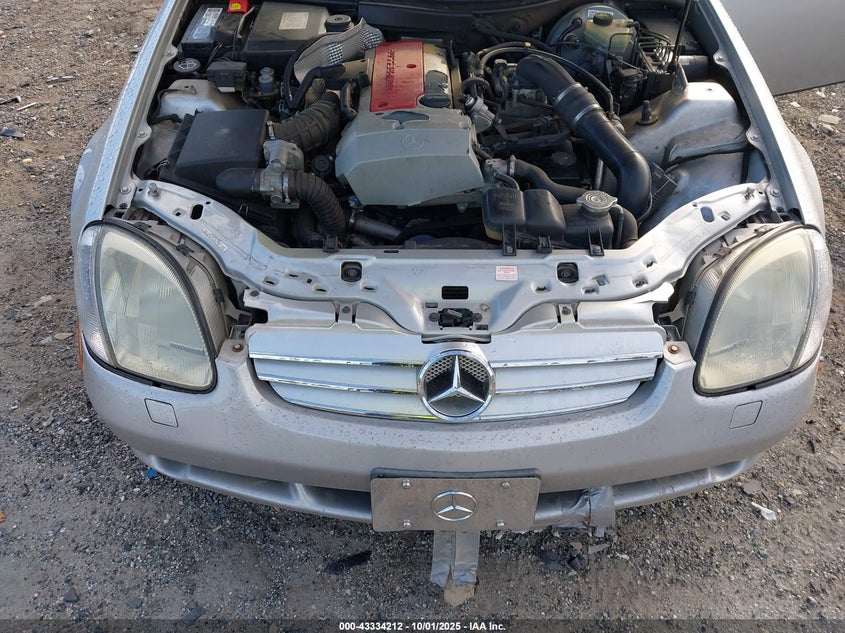 1999 Mercedes-Benz Slk 230 Kompressor VIN: WDBKK47F8XF090248 Lot: 43334212