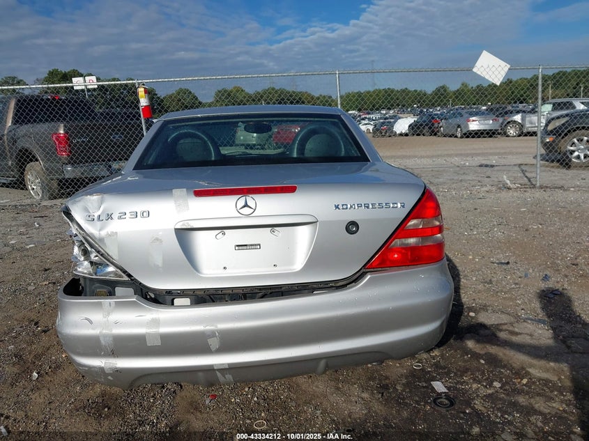 1999 Mercedes-Benz Slk 230 Kompressor VIN: WDBKK47F8XF090248 Lot: 43334212