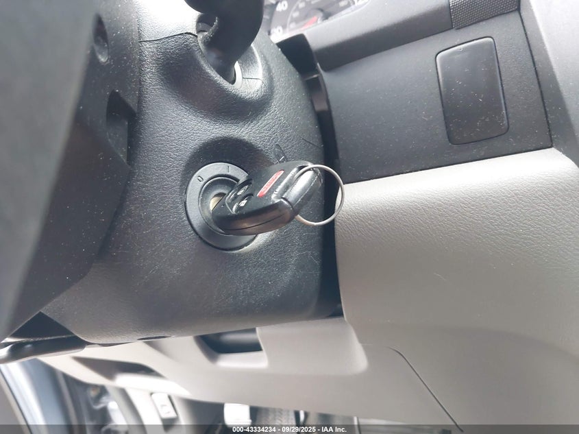 2010 Honda Cr-V Lx VIN: 3CZRE3H32AG701560 Lot: 43334234