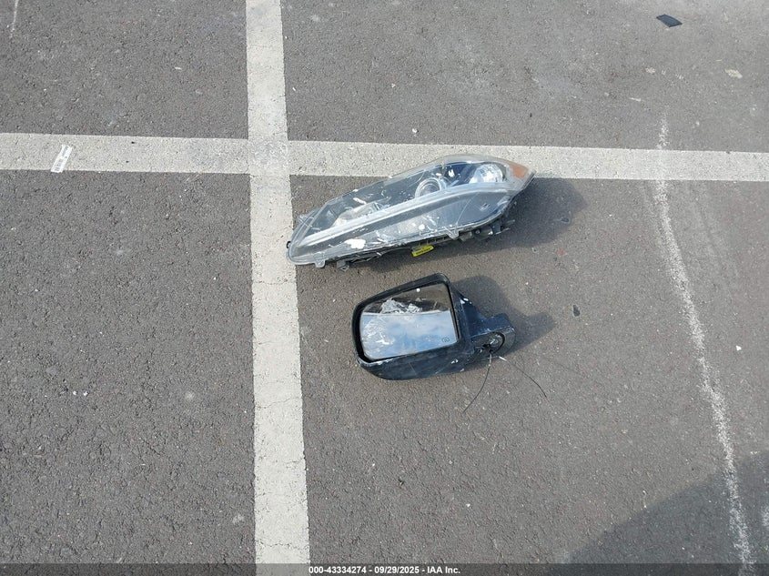 2016 TOYOTA TUNDRA SR5 5.7L V8 - 5TFRY5F19GX197653