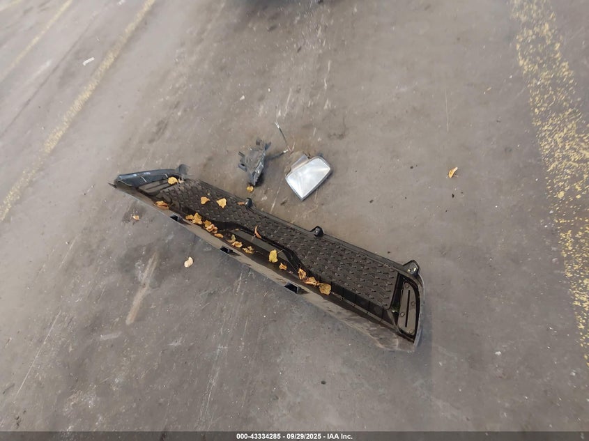 2000 Infiniti Qx4 VIN: JNRAR07Y8YW084700 Lot: 43334285