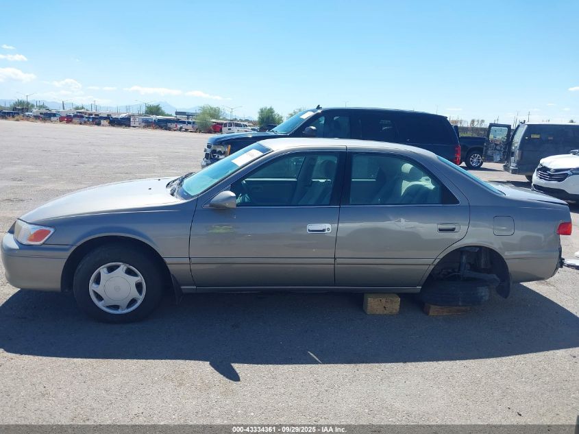 2000 Toyota Camry Ce VIN: 4T1BG22K5YU696210 Lot: 43334361