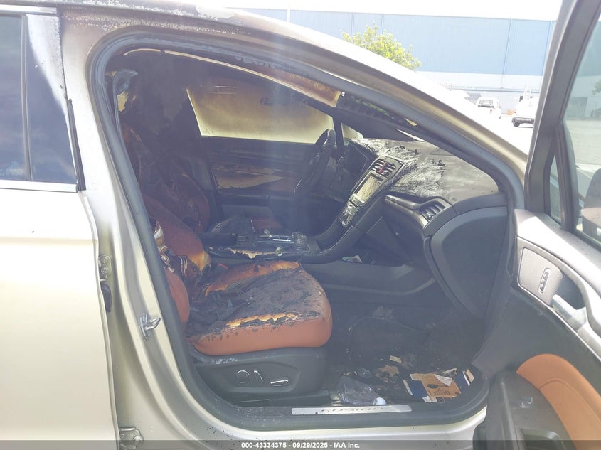 3FA6P0SU1KR216096 2019 FORD FUSION photo no. 5
