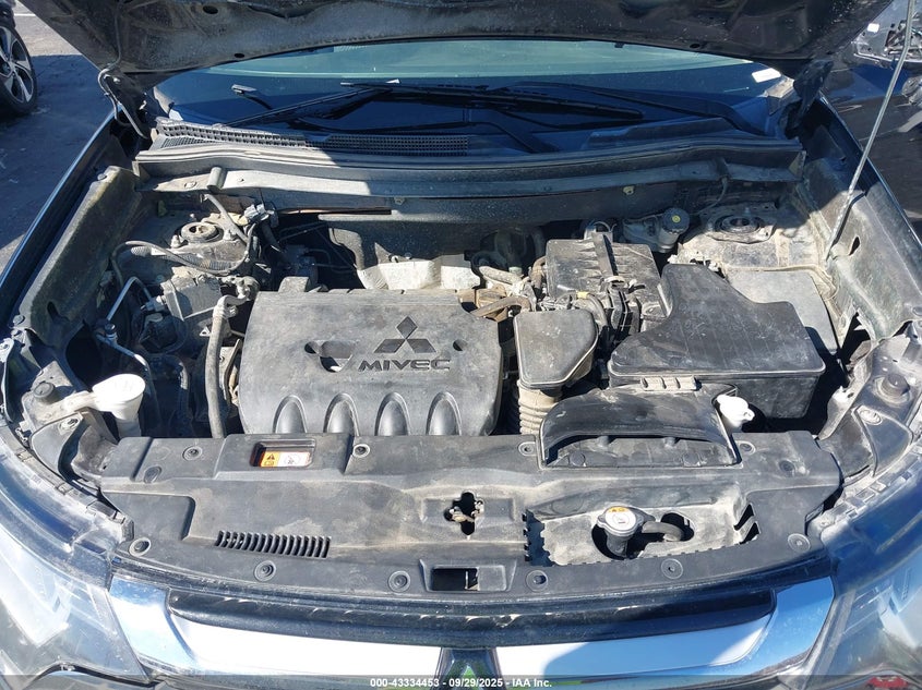 2018 Mitsubishi Outlander Es VIN: JA4AD2A32JZ005141 Lot: 43334453