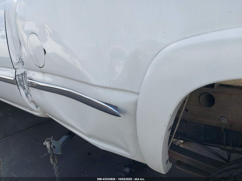 2002 GMC Sierra 2500Hd Sle VIN: 1GTHC29162E133711 Lot: 43334528