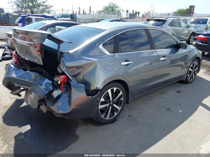 VIN 1N4AL3AP0JC143268 2018 NISSAN ALTIMA 2.5 SR