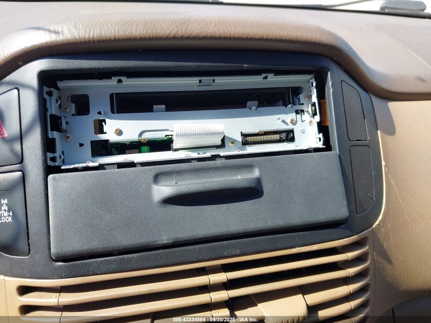 2004 Honda Pilot Lx VIN: 2HKYF18154H620291 Lot: 43334584