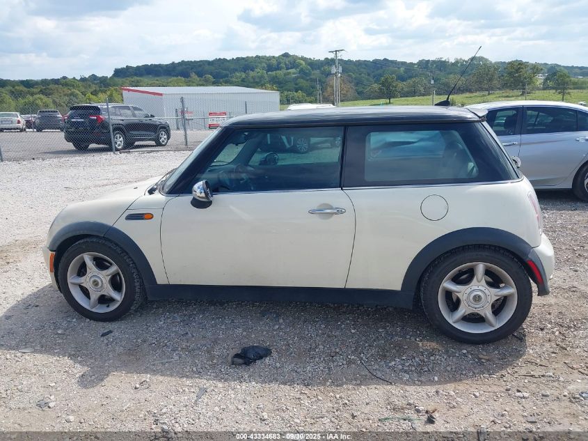 2006 Mini Cooper VIN: WMWRC33526TK64879 Lot: 43334683