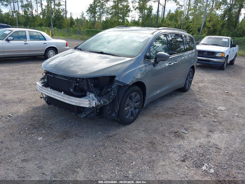 2020 CHRYSLER PACIFICA HYBRID TOURING L - 2C4RC1L71LR258003