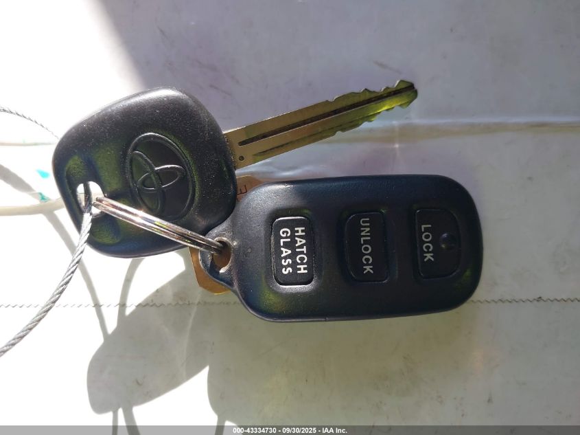 2007 Toyota Matrix Xr VIN: 2T1KR32E77C636116 Lot: 43334730