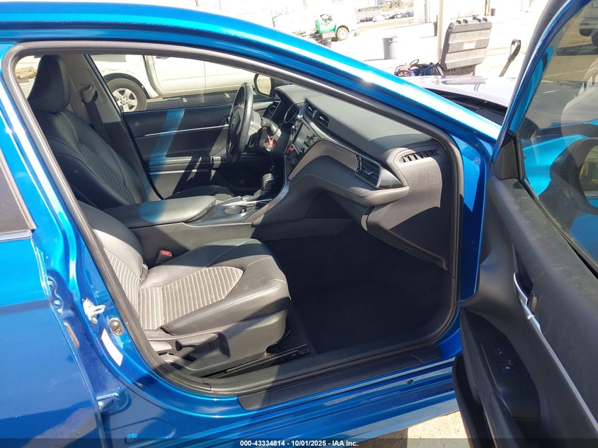 2019 TOYOTA CAMRY SE - 4T1B11HK7KU168825