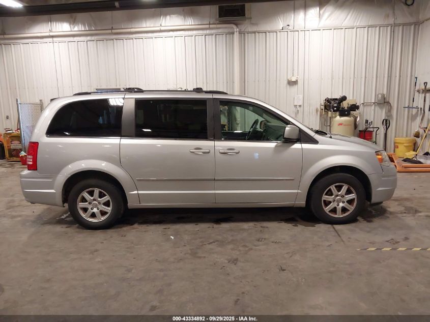 2010 Chrysler Town & Country Touring VIN: 2A4RR5D13AR271245 Lot: 43334892