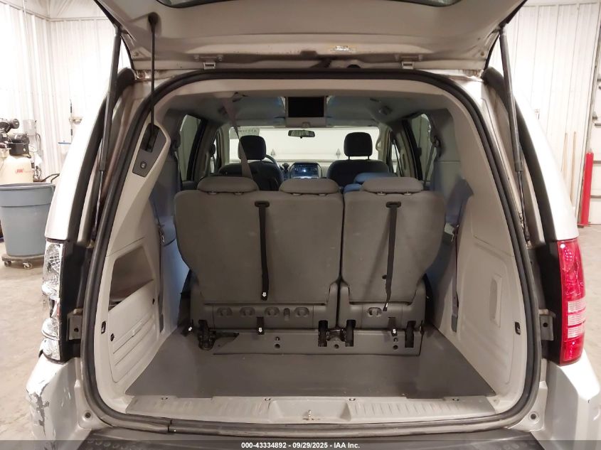 2010 Chrysler Town & Country Touring VIN: 2A4RR5D13AR271245 Lot: 43334892