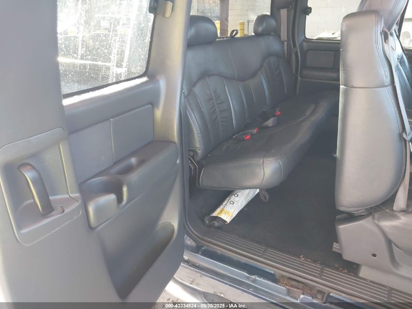 2002 Chevrolet Silverado 1500 Lt VIN: 1GCEK19T72E206196 Lot: 43334924